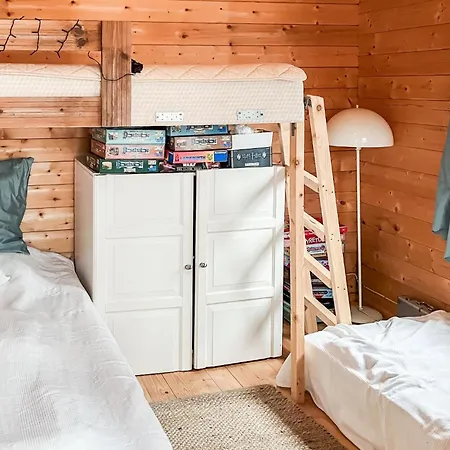 Holiday home 3 Bedroom Awesome In Frederiksvaerk